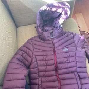 North face puffy purple zip up jacket, never worn